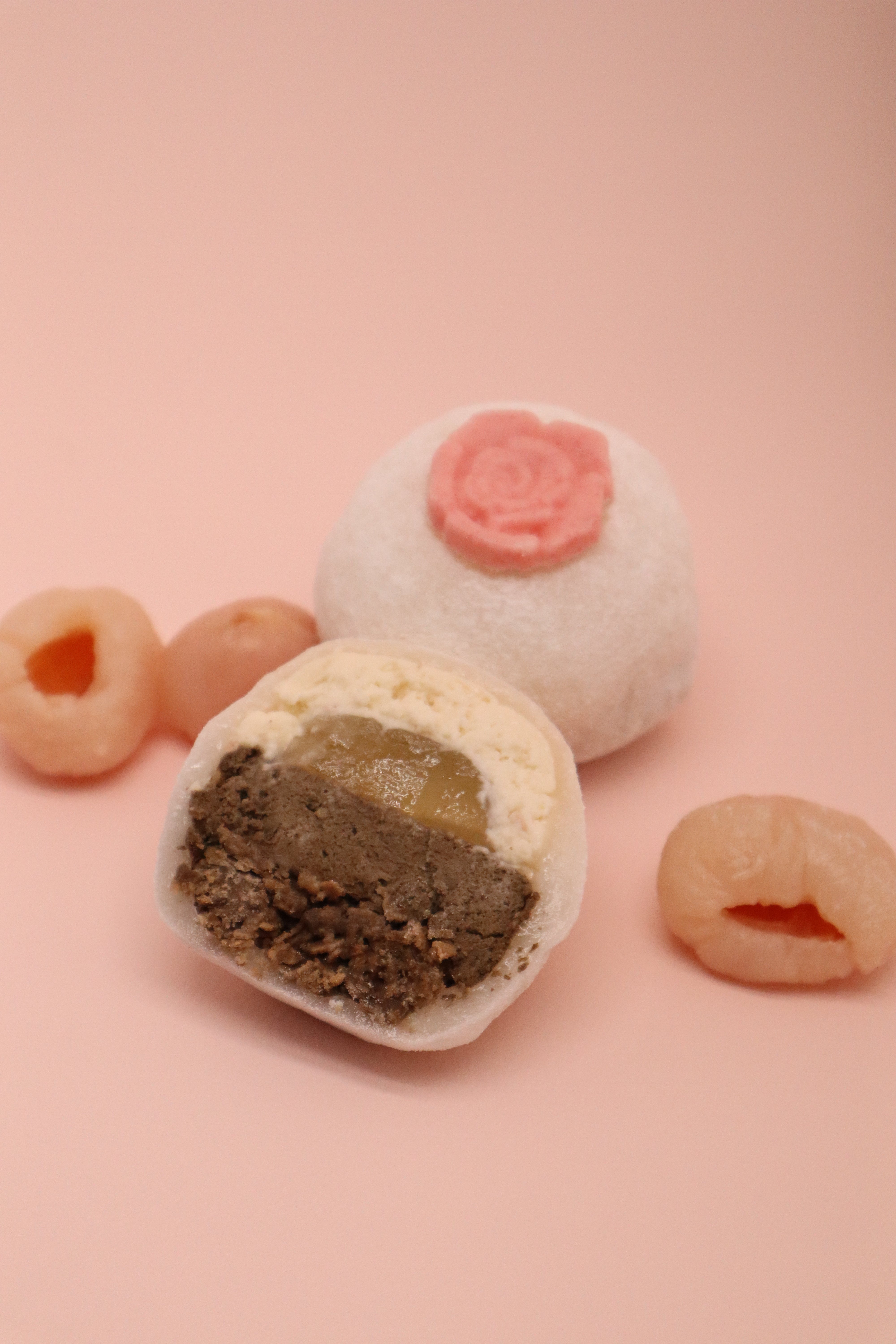 Lychee Tieguanyin Mochi